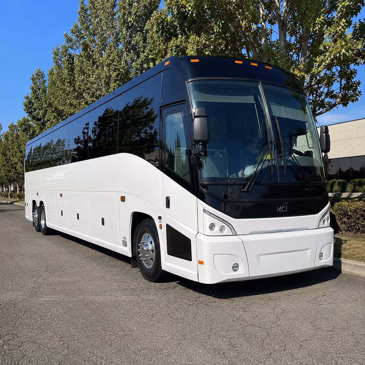columbia 50 passenger charter bus
