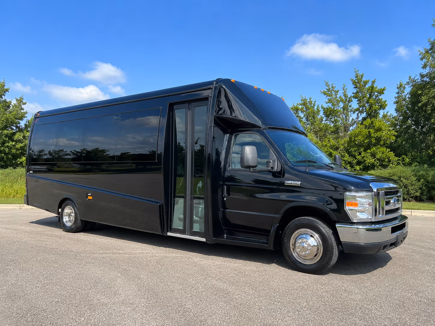 easily book transportation for your next airport transfer 1