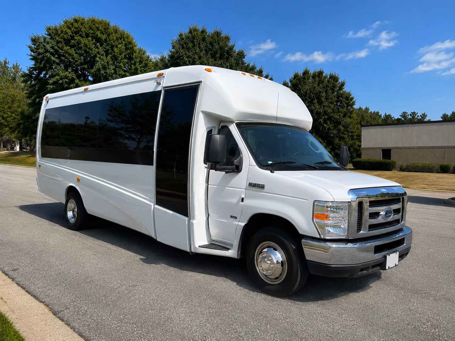 easily book transportation for your next airport transfer 2