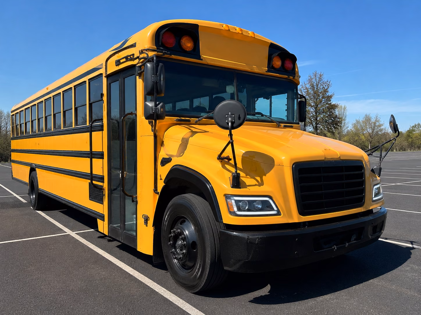 school bus rentals for riverbanks zoo field trips in columbia