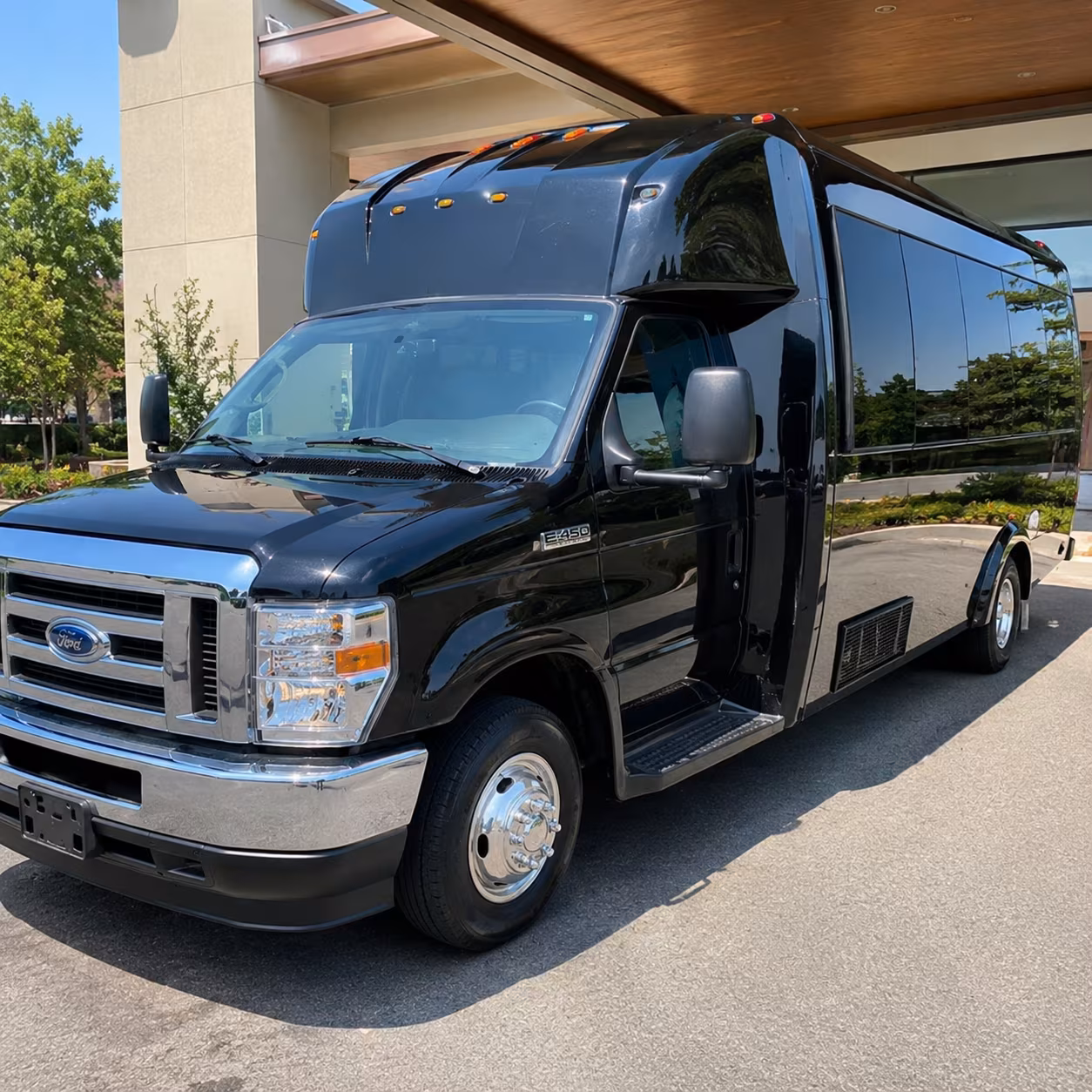 wedding and rehearsal dinner shuttle buses in columbia